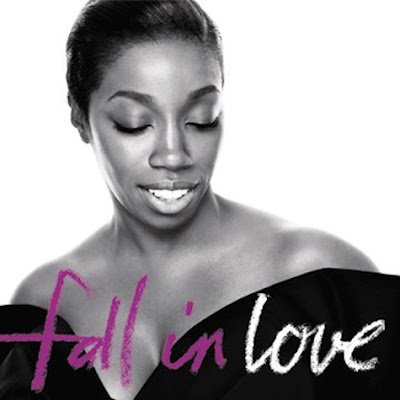 Estelle feat. Nas – Fall In Love