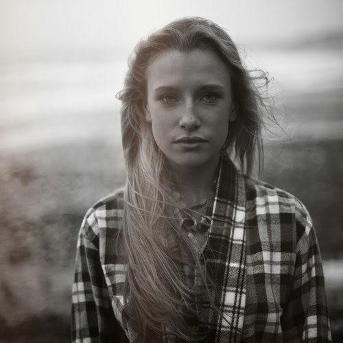 Billie Marten – Unaware (Acoustic Video)