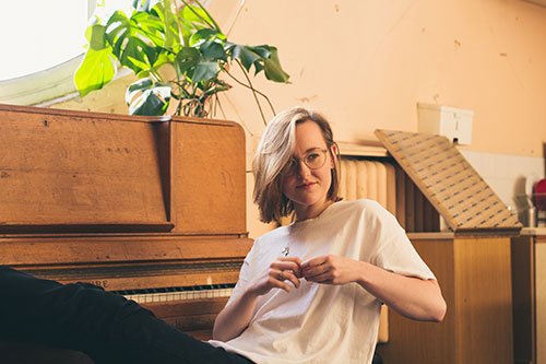 Lindsay Munroe – Split